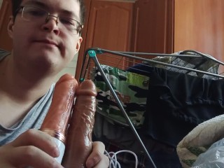 Sucking 2 Dildo Cocks at the same Time