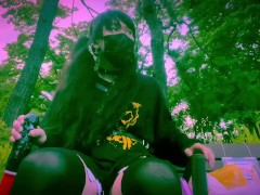昼間の公園で電流とイラマスクとバイブ - Screenshot 3 of 16 - Vibrator