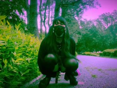 昼間の公園で電流とイラマスクとバイブ - Screenshot 4 of 16 - Electric Shock