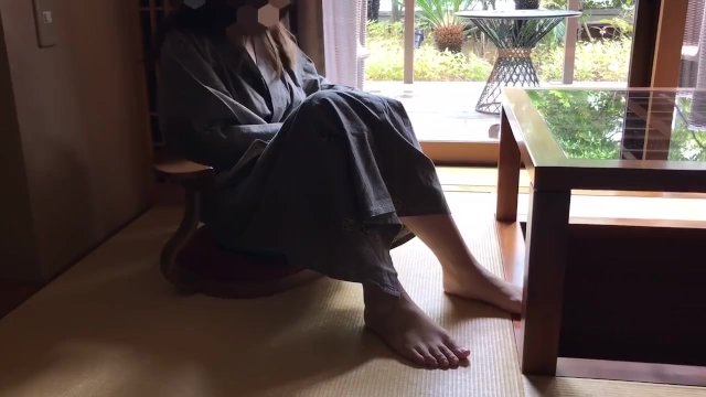 Watch Bondage Video:旦那にママ友と旅行と偽り清楚系人妻が旅館で一日中発情メス犬化/個人撮影/寝取られ/素人/不倫/japanese kimono girl opens her  pussy to wet❤️