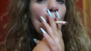 SMOKING A CIGARRET WHILE DOING A SLOPPY CLOSEUP BLOWJOB DILDO