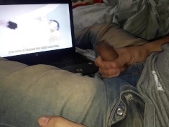 argentino se hace una paja con mucha leche - Screenshot 1 of 16 - Paja