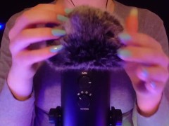 • Fluffy Windscreen • - Screenshot 11 of 16 - Scratching