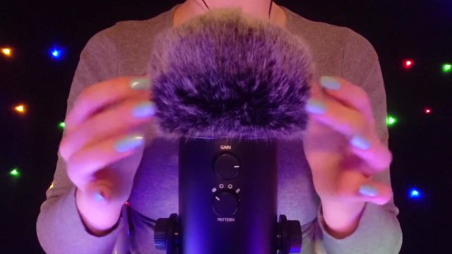 • Fluffy Windscreen •