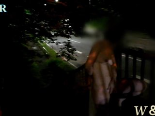 【個人撮影】衝撃！可愛い彼女が歩道橋と道路脇で見せつけ全裸オナニー♡Naked masturbation on the pedestrian bridge and side of the road