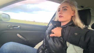 不倫-妻の親友と車の中でセックス
