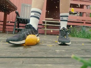 Das Ist Es, was Du Verdienst, Weil Du Ein Dummer Verlierer Bist