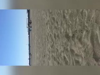 4:20 Fumando marihuana, playa  publica en Italia, tetas grandes