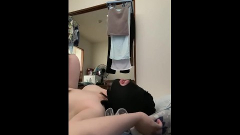 [Posted by a Japanese amateur] A perverted married woman who squirts 9 times in 2 minutes.