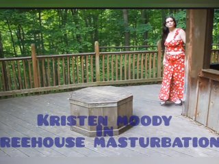 Trailer to tree house masturbation