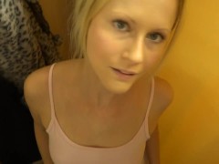 Deutsche Blondine fickt public in Umkleide - Screenshot 2 of 16 - Maria Wolters