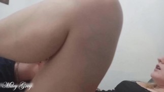 стонет, пока он лижет мою киску 💦 | Miley Grey