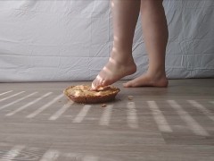 Rhubarb Pie - Screenshot 3 of 16 - Stomp