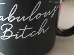 POV Gassy Girlfriend Relaxing Night In - Screenshot 1 of 16 - Fart