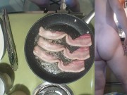 Preview 3 of Making a bacon and eggs sandwich