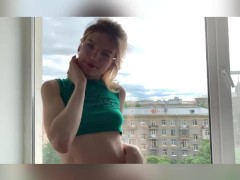 Красивая блондинка позволила снимать её на камеру, пришел в гости не ожидал. - Screenshot 1 of 16 - 18 Year Cute Girl