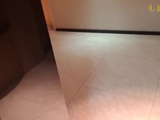 Masturbate alone in the hotel during business trip