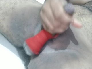 Black dick red bolls