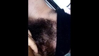 Сильно сосу мою киску, пока не кончу, наблюдая за членом в порно в заднице👅🍌🍑🤤😋💦 сучки