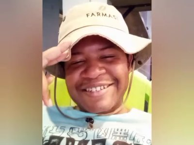 MCGOKU305 SAN THE ROCK STAR HAVING A THREESOME WITH TWO FEMALES