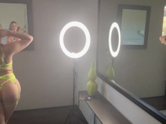 Mia 2022 I’m fucking hot  - Screenshot 16 of 16 - Mia Malkova
