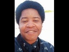 MCGOKU305 GETTING HIS BBC SUCKED ON MY 99 GIRLS AT ONE TIME 