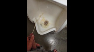 Pissing in Public Daily Piss(1)