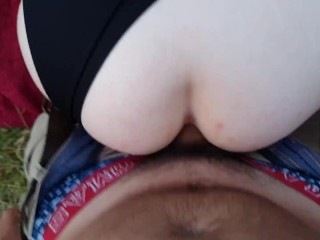 Il m'encule dans un parc public, et jouit_dans mon cul de salope