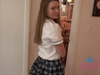 Amateur Schoolgirl Mazy Myers Gets Pussy Played with Sucks Cock in theCar GFE_POV