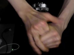 【veiny hands】Please don't do this naughty thing late at night.【ASMR】