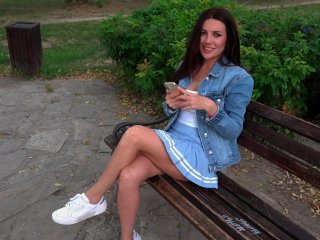 Great quick blowjob in the park with cum in mouth screenshot number 1