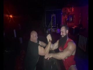 Arm Wrestling Ft. Jaxton Wheeler e Sir Tank