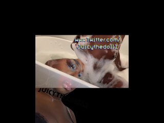 tranny shaking ass and cock              onlyfans      juicythedoll1