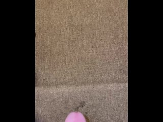 Squirting Piss on my carpet 😈