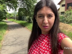 Гуляю без трусиков и писаю в кустах в парке - Screenshot 15 of 16 - Mini Dress