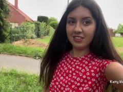 Гуляю без трусиков и писаю в кустах в парке - Screenshot 5 of 16 - Mini Dress