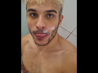 O Twink Veio Sendo Submisso Lambendo Meus Pés