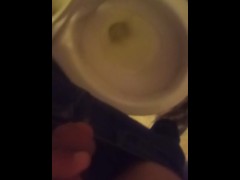 Quick Peeing 3 - Screenshot 6 of 16 - Polyamorous Masexual