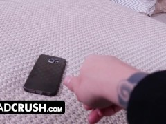 Video DadCrush - WRONG NUMBER! Horny Stepdaughter Sends Her Stepdad Nudies By Mistake And Makes Him Cum