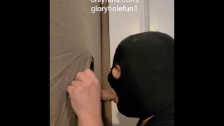 Grande cazzo latino fuori giorno bere il sollievo necessario per ricaricare OnlyFans gloryholefun1 