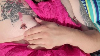 Ftm Toys draußen in der Sonne bis zum cremigen Squirting Orgasmus