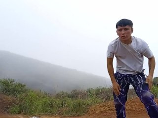 a looner in the mountain