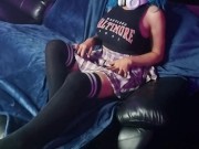 Preview 3 of gamer girl needs to fuck him after rage quit 😈