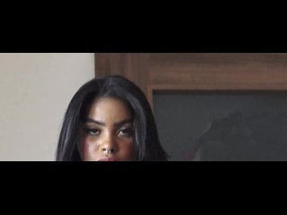 Ebony Princess Shoe Play! Estrella`s Shoe Show! Clean my old and new shoes!