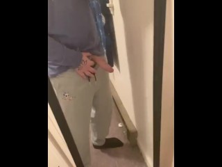 Выбиваем его
