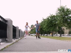 Video Dirty Flix - Amalia Davis - Busy rollerskater gets fucked