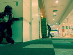 ショッピングモールでロングディルドオナニー - Screenshot 8 of 16 - Otokono