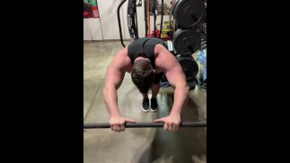 Trainieren und mich dann nach dem Training zum Abspritzen bringen 