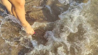 Anna Perv foot's on beach