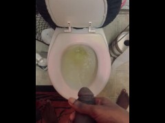 Pissy then busting a huge nutt. Full video on my Onlyfans link in bio 😈